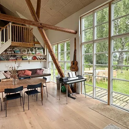 Unique Spacious In Nature-rich Samso Ferienhaus Toftebjerg