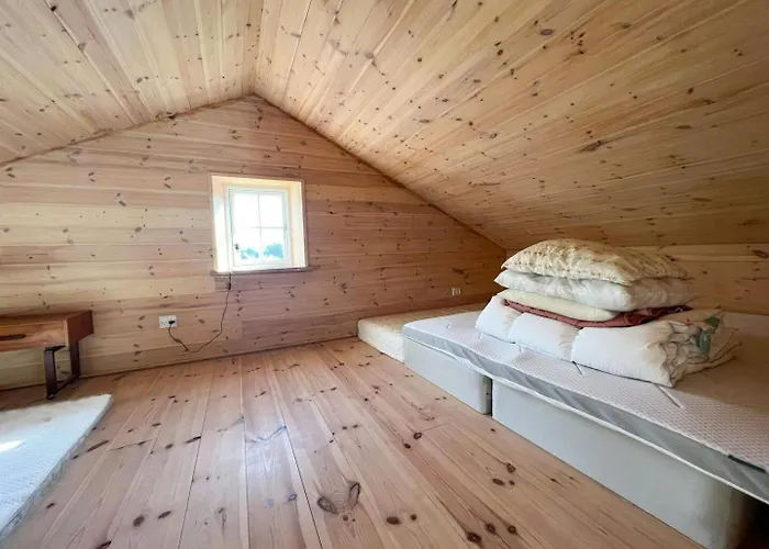 בית נופש Unique Spacious In Nature-rich Samso
